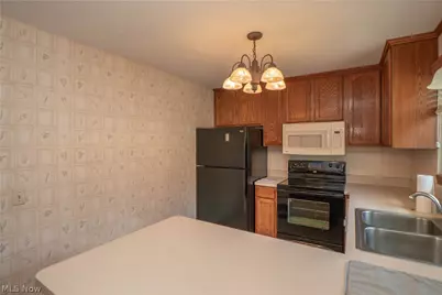 1836 Beechwood Avenue NE, North Canton, OH 44720 - Photo 12