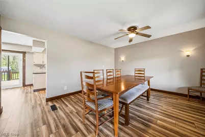 10610 Ridgewater Drive, Concord Twp, OH 44077 - Photo 8