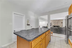838 Nesbitt Rd, Sagamore Hills, OH 44067 - Photo 12