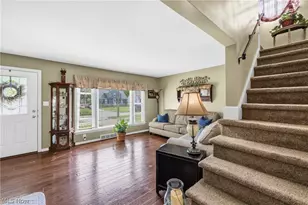 746 N Elmwood Ave, Wickliffe, OH 44092 - Photo 8