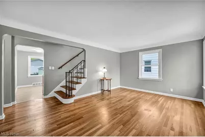 391 E 324th Street, Willowick, OH 44095 - Photo 4