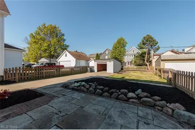 1272 Warren Road, Oakwood, OH 44107 - Photo 8