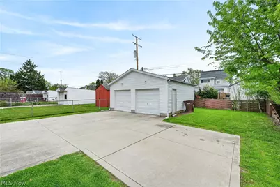 6115 Brownfield Drive, Parma, OH 44129 - Photo 4