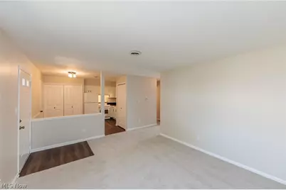 126 Royal Crest Drive #E, Seville, OH 44273 - Photo 6