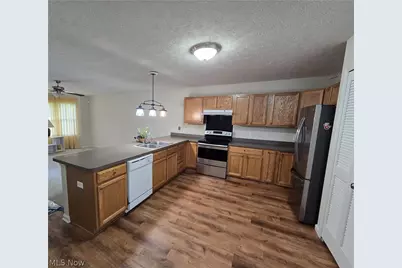 745 Lexington Avenue, Youngstown, OH 44510 - Photo 6