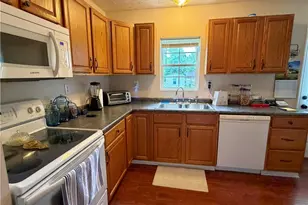 124 E King St, Zanesville, OH 43701 - Photo 8