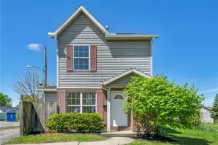 71 Chestnut St, Elyria, OH 44035 - Photo 2