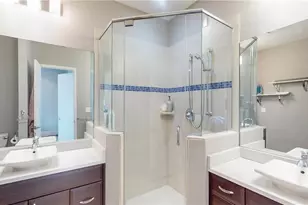 1671 E 118th St, Loveland, OH 44106 - Photo 10