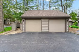 1303 Red Tail Hawk Ct, Boardman, OH 44512 - Photo 16