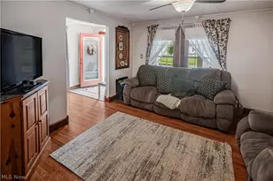 703 6th St, St Marys, WV 26170 - Photo 6