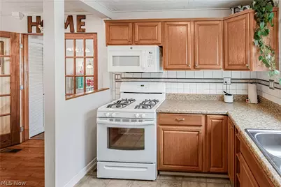 703 6th Street, St Marys, WV 26170 - Photo 14
