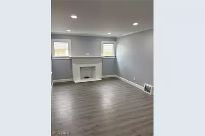 353 Hilton Avenue, Youngstown, OH 44507 - Photo 4