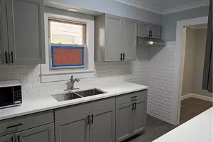 353 Hilton Ave, Youngstown, OH 44507 - Photo 10