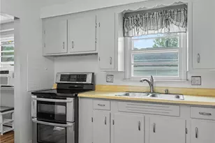 1140 Valley Dr NW, North Canton, OH 44720 - Photo 6
