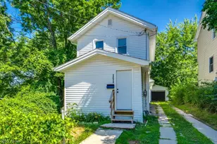 1213 Smithfarm Ave, Akron, OH 44305 - Photo 1
