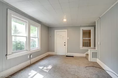 1213 Smithfarm Avenue, Akron, OH 44305 - Photo 8
