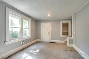 1213 Smithfarm Ave, Akron, OH 44305 - Photo 8