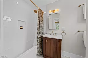 374 N Main St, Hudson, OH 44236 - Photo 40