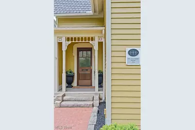374 N Main Street, Hudson, OH 44236 - Photo 2