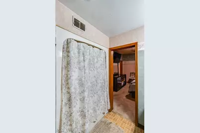 763 Lindsay Avenue, Akron, OH 44306 - Photo 12