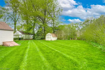 763 Lindsay Avenue, Akron, OH 44306 - Photo 18