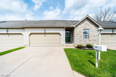 344 Myron Street, Hubbard, OH 44425 - Photo 1