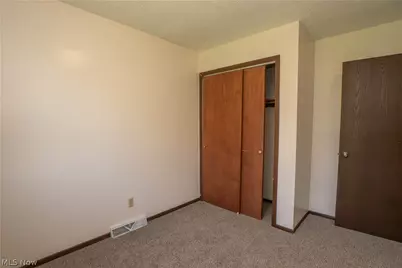3615-3617 Mount Pleasant Street NW, North Canton, OH 44720 - Photo 16