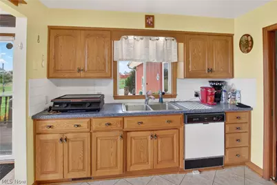 11209 Holshoe Road, Homerville, OH 44235 - Photo 6