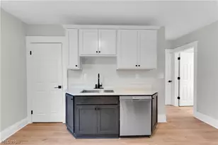 1330 W 67th St, Loveland, OH 44102 - Photo 22