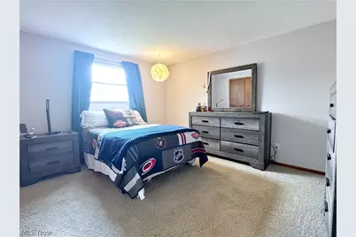 17051 Hunting Meadows Drive, Strongsville, OH 44136 - Photo 28