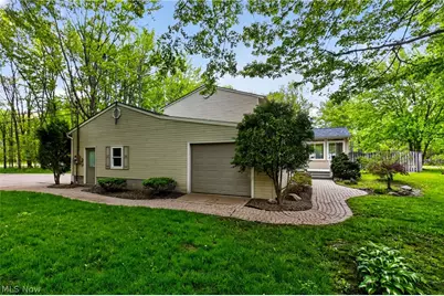 1097 Center Street E, Warren, OH 44481 - Photo 6