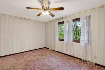 1097 Center Street E, Warren, OH 44481 - Photo 30