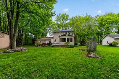 1097 Center Street E, Warren, OH 44481 - Photo 12