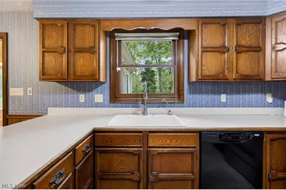 1097 Center Street E, Warren, OH 44481 - Photo 22