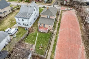 1476 W 107th St, Loveland, OH 44102 - Photo 2