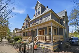 1786 W 52nd St, Loveland, OH 44102 - Photo 2