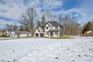 19736 Westwood Dr, Strongsville, OH 44149 - Photo 4