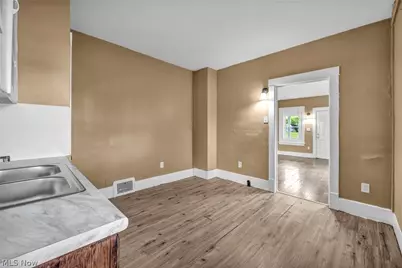 1714 Long Avenue, Lorain, OH 44052 - Photo 8