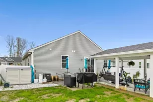 998 Sunrise Wy, Akron, OH 44312 - Photo 38
