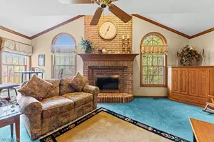6962 Mapleridge Cir NW, Canton, OH 44718 - Photo 16