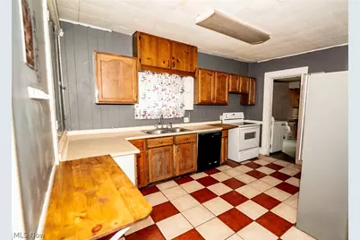 337 3rd Street NW, New Philadelphia, OH 44663 - Photo 14