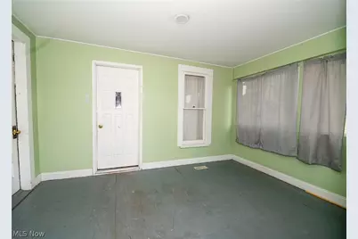 337 3rd Street NW, New Philadelphia, OH 44663 - Photo 8