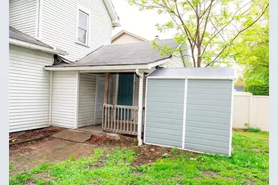 337 3rd Street NW, New Philadelphia, OH 44663 - Photo 6