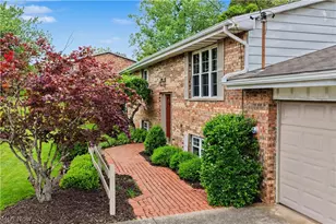 418 Strecker Ln, Marietta, OH 45750 - Photo 4
