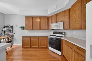 10500 W Ravine View Ct, North Royalton, OH 44133 - Photo 28