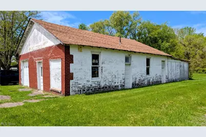 406 E Main Road, Conneaut, OH 44030 - Photo 4