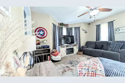 406 E Main Road, Conneaut, OH 44030 - Photo 6