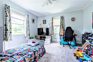 406 E Main Rd, Conneaut, OH 44030 - Photo 16