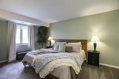 600 Tollis Parkway #209, Grandview Heights, OH 44147 - Photo 12