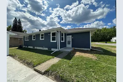 2502 Stocker Avenue, Youngstown, OH 44505 - Photo 2